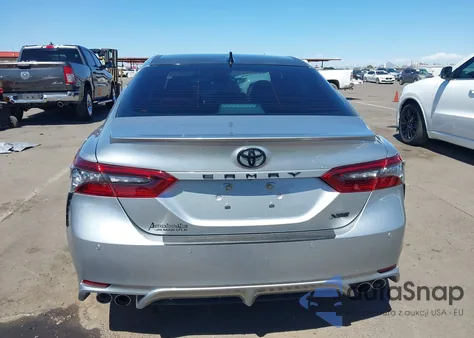 2021 Toyota Camry Xse V6 z USA, uszkodzony, nr VIN 4T1KZ1AK9MU052337